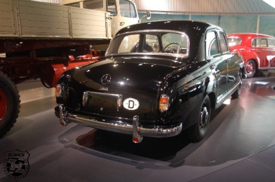 Mercedes-Benz-Museum-2012_7